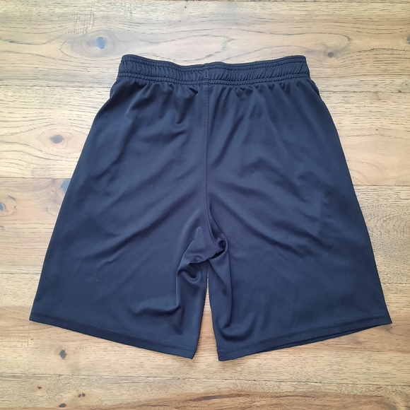 Under Armour Heat Gear Drawstring Shorts - Picture 5 of 13